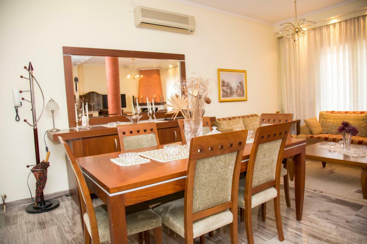 Veta'S Spacious Central Apartment 세레스 외부 사진