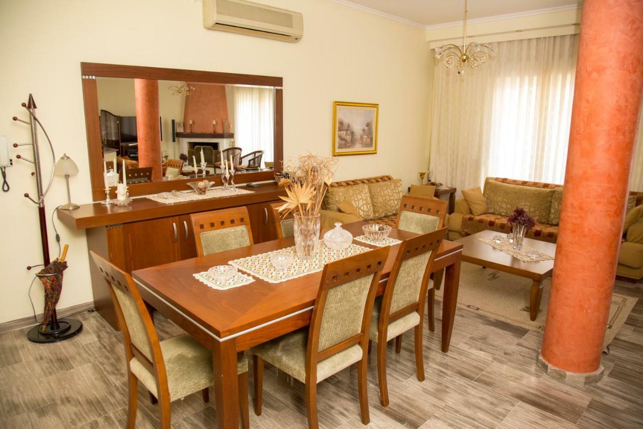 Veta'S Spacious Central Apartment 세레스 외부 사진